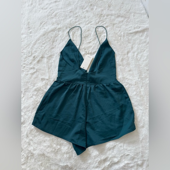 NWT Tobi Deep Teal Satin Romper - Picture 4 of 5